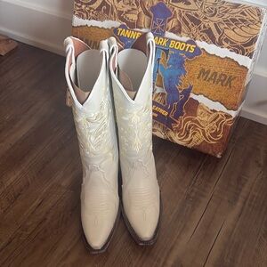 Tanner Mark Leah Leather Embroidery Snip Toe Western Boots